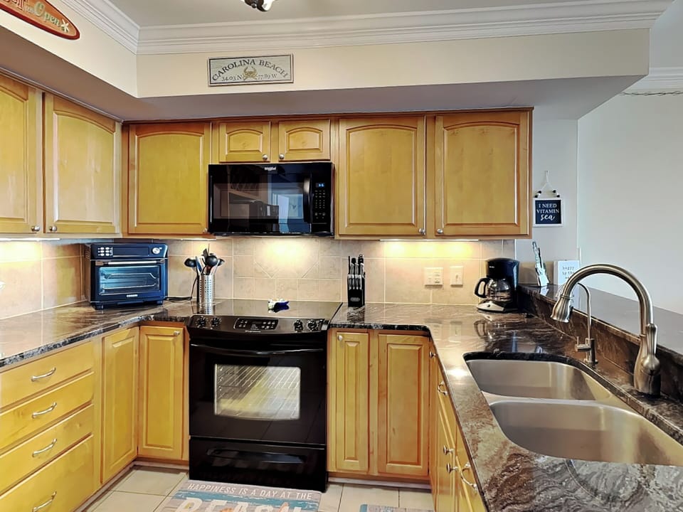 Full Size Kitchen