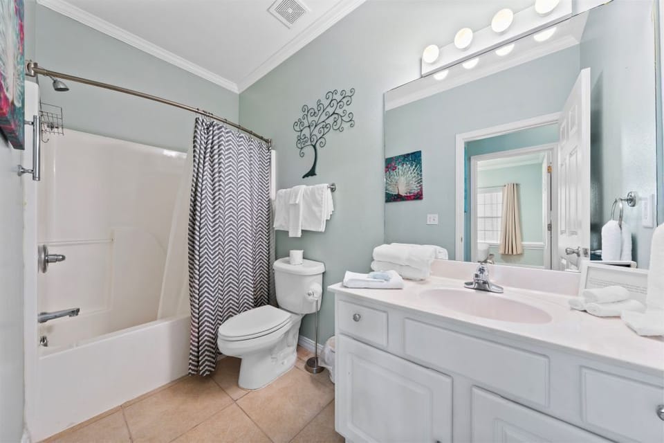 20 OB Villas Dockside Bathroom 2
