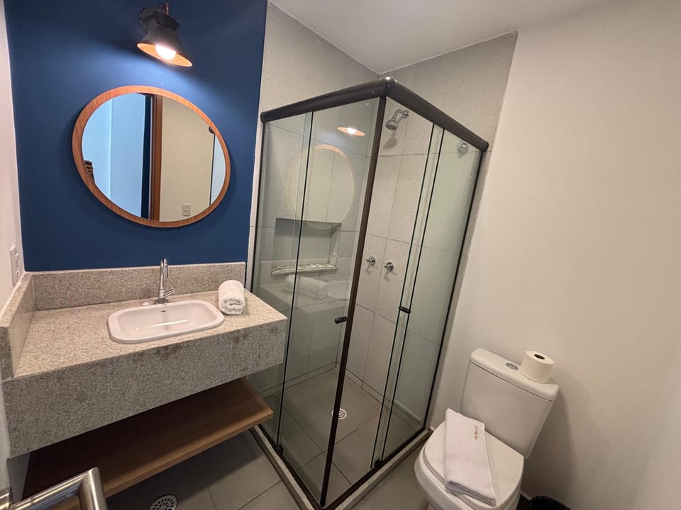 Standard Twin Room | Bathroom