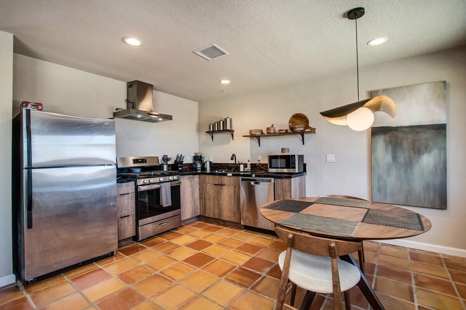 House, Mountain View (3 Bedrooms) | Private kitchen | Espresso maker, coffee/tea maker, electric kettle
