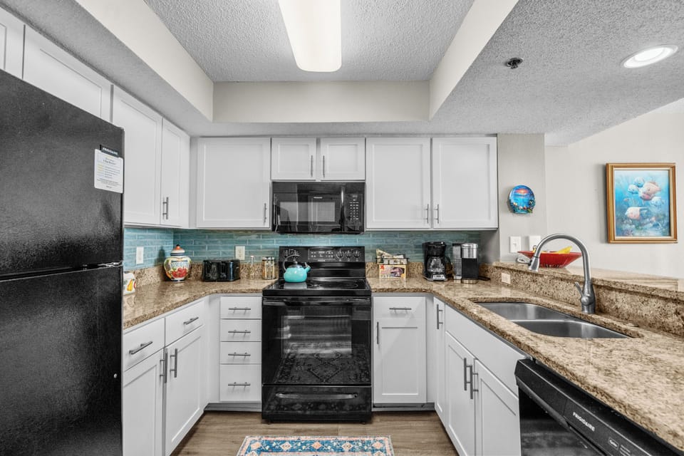 Fully equipped kitchen