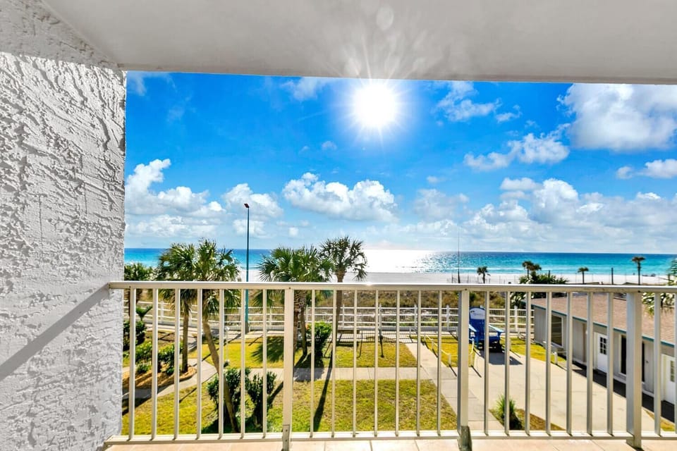 Condo, 1 King Bed with Sofa bed (The Summit 302) | Property grounds