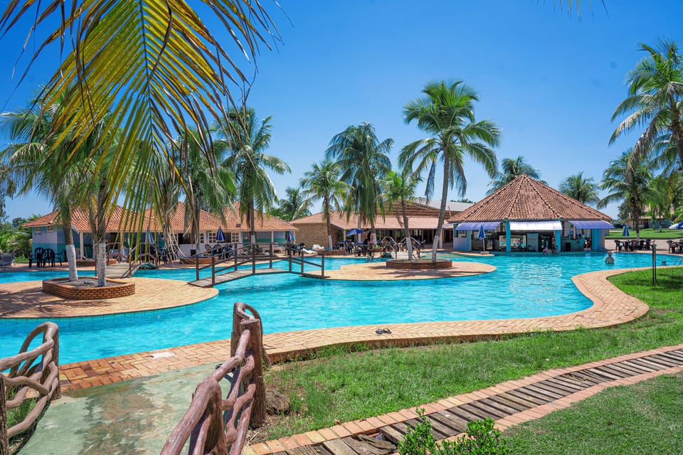 Poolside bar