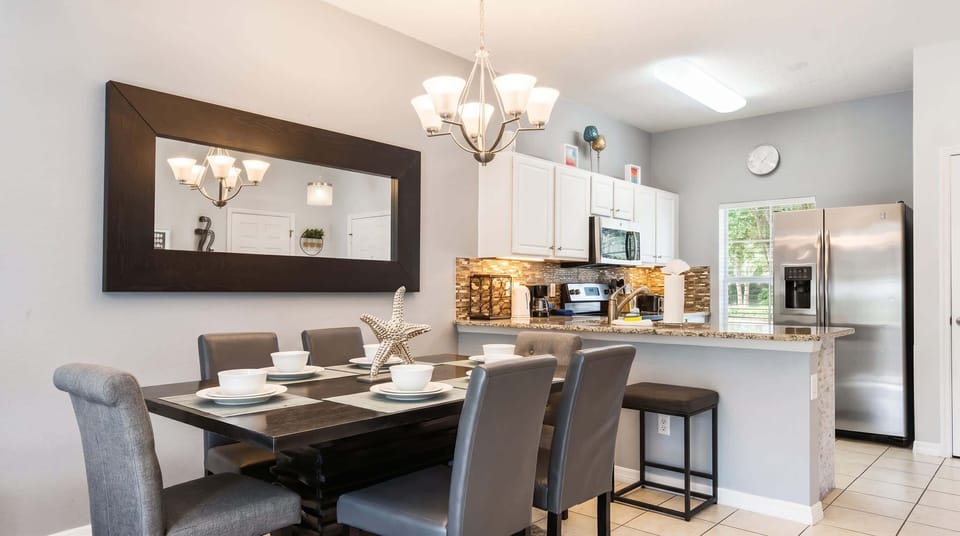 House, Multiple Beds, Pool Access (1020LFD BV) | Dining