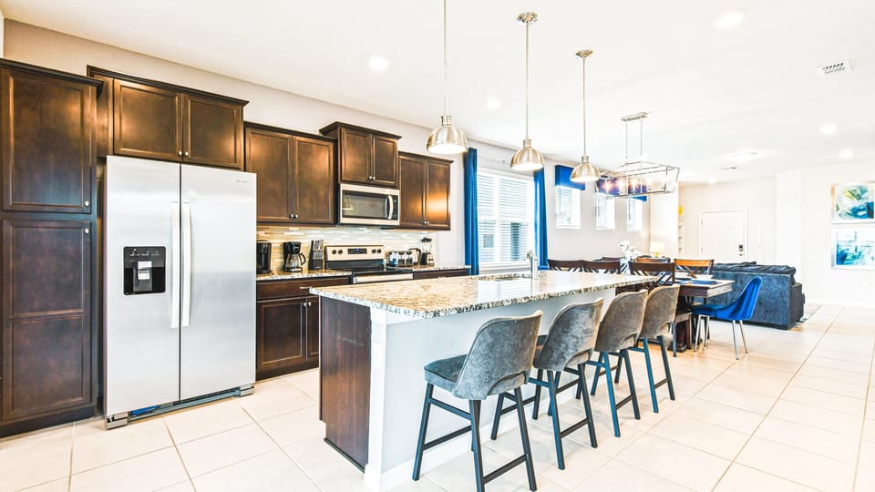 House, Multiple Beds, Pool Access (3305LW WIR) | Private kitchen | Coffee/tea maker