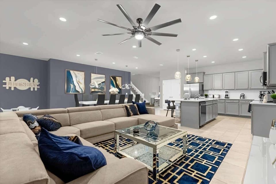 House, Multiple Beds, Pool Access (3703LA WIR) | Living area