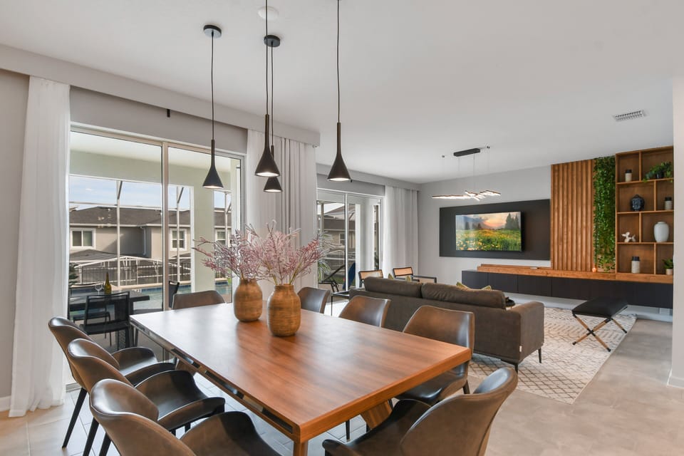House, Multiple Beds, Pool Access (9139SHD CG) | Interior
