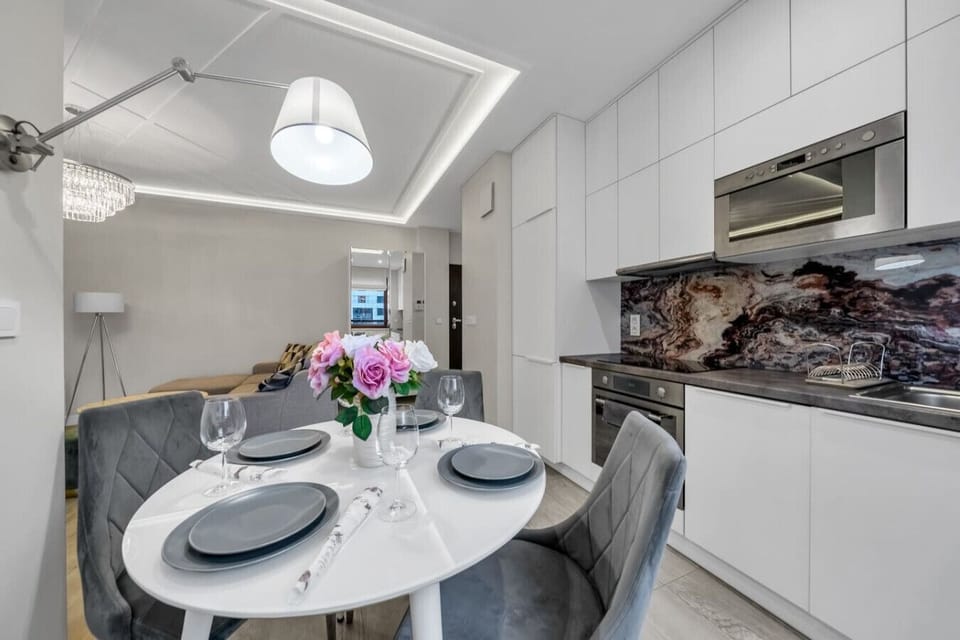 Kitchen with Dining Area | Book Now with RENTUJEMY.COM