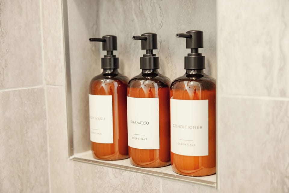Shampoo, conditioner, and body wash are provided