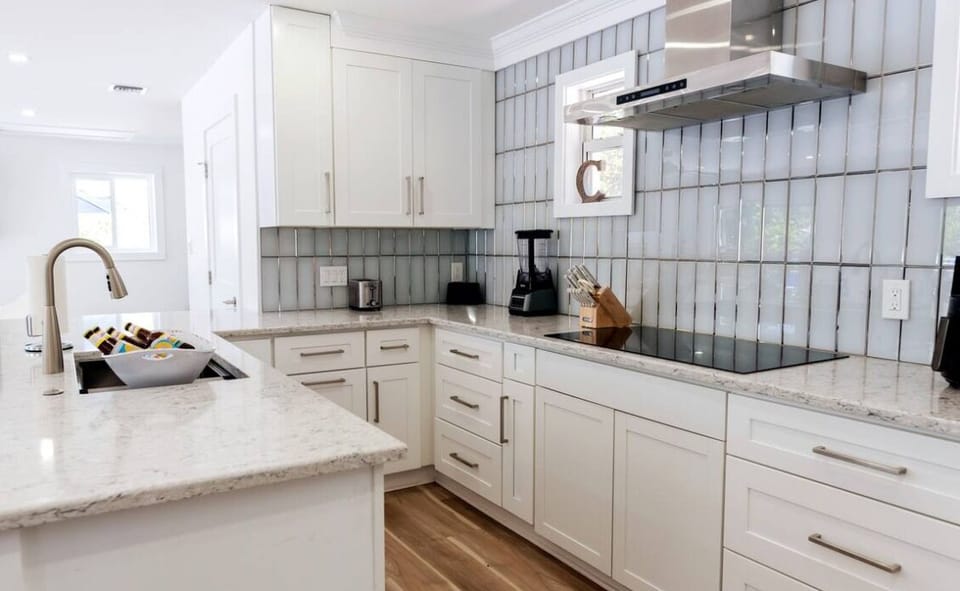 Gorgeous kitchen. The door in the picture leads to the half bathroom.