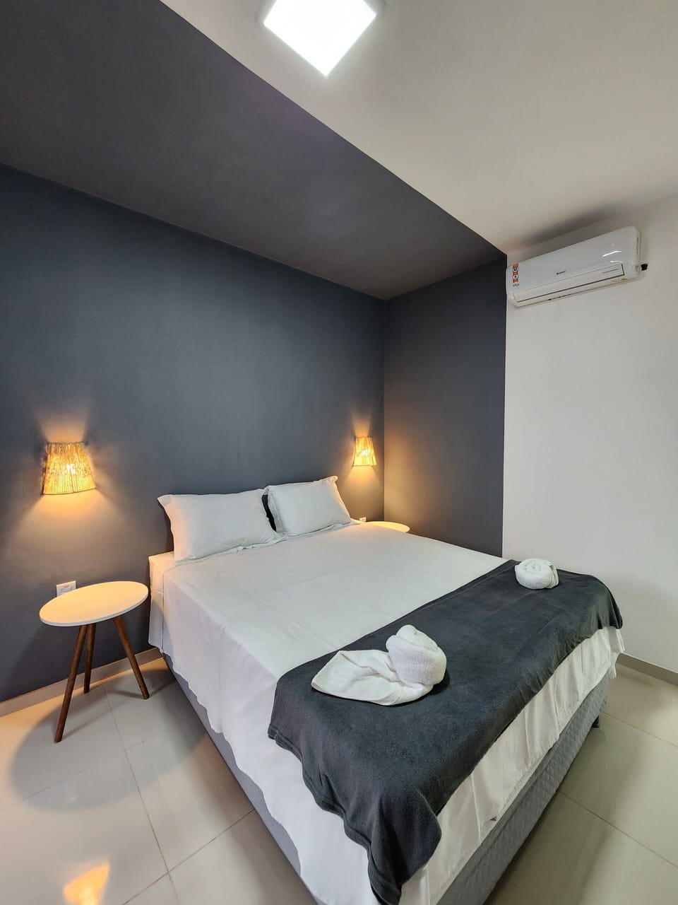 Minibar, free WiFi