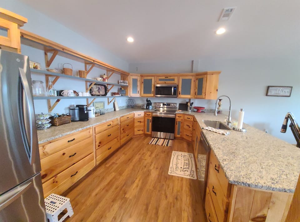 Large, fully equipped Kitchen