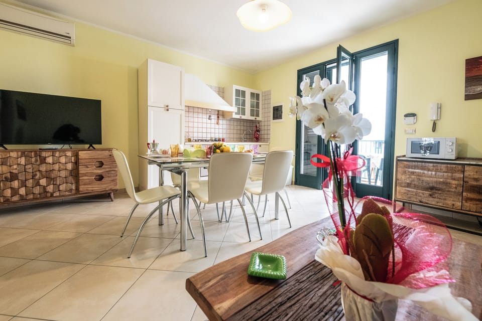 Apartment, Sea View | Private kitchen | Electric kettle