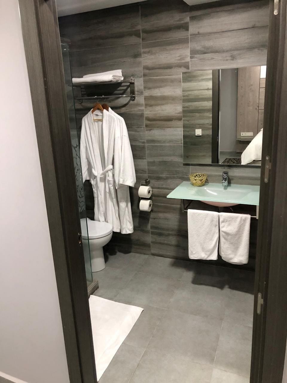 Free toiletries, towels, soap, shampoo