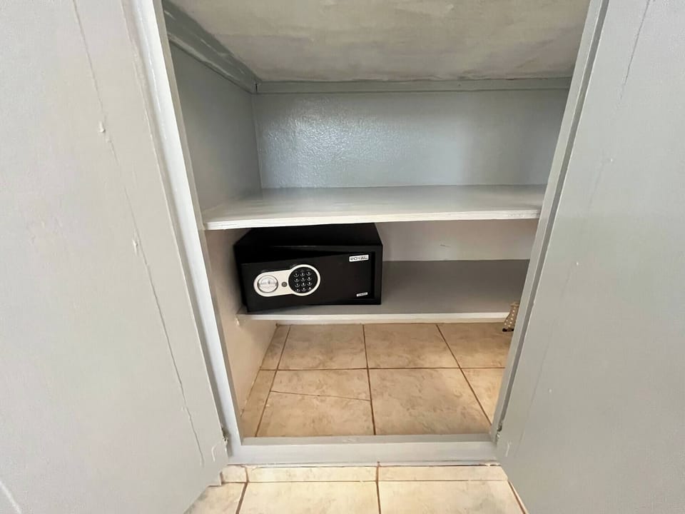 Apartment, 1 Bedroom, Balcony, City View | Miscellaneous