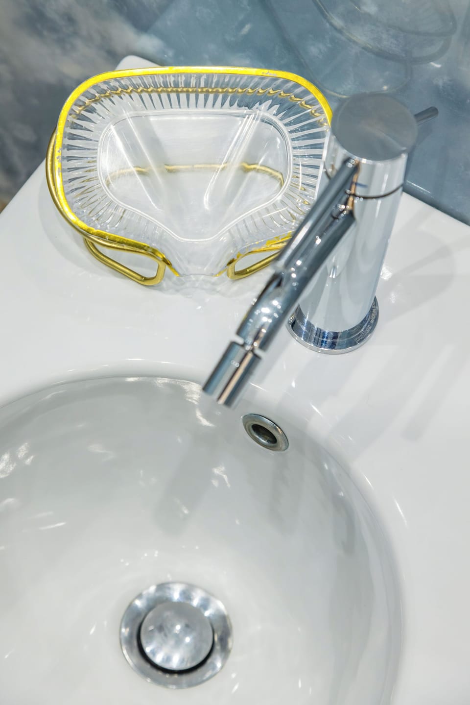 Luxury Room, Balcony, City View | Bathroom | Bathrobes, bidet, towels, soap
