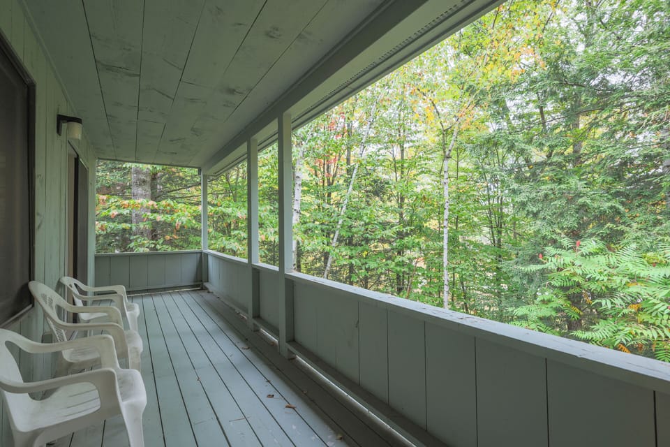 Lower deck off living area