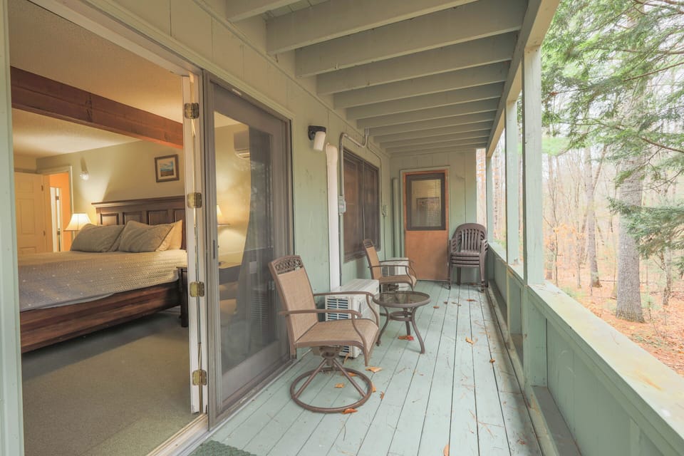 Deck off master bedroom