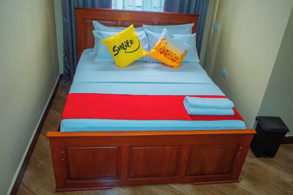 Standard Double Room | Desk, laptop workspace, free WiFi