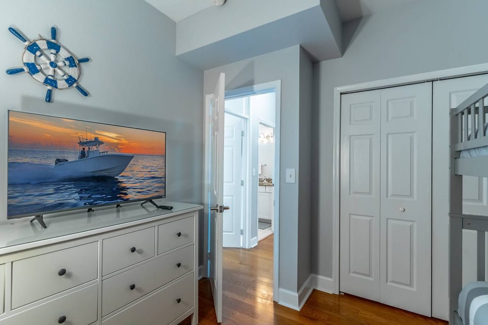 Third Floor double twin room with flat screen TV