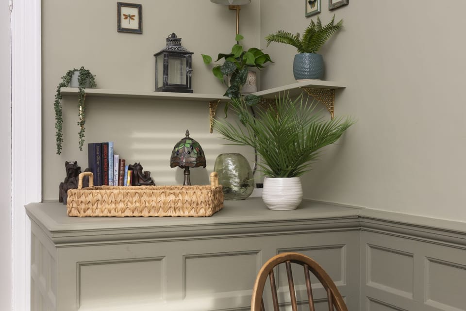 Decorative corner with lamp and plants - The Secret Seascape
