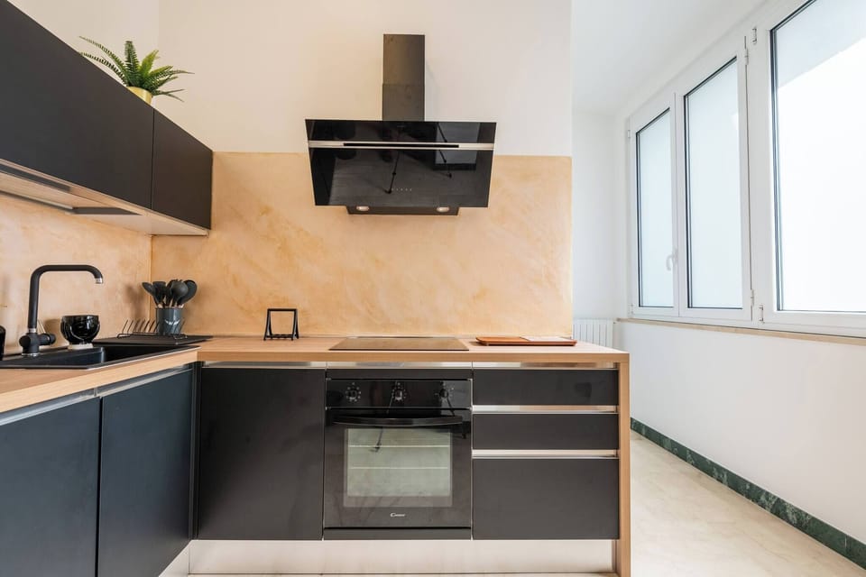 Apartment, 3 Bedrooms, Accessible, Balcony | Interior