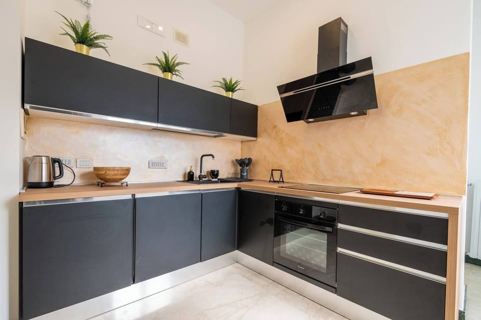 Apartment, 3 Bedrooms, Accessible, Balcony | Interior