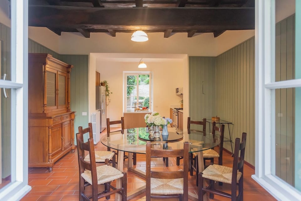 Villa (Multiple Bedrooms) | Dining room