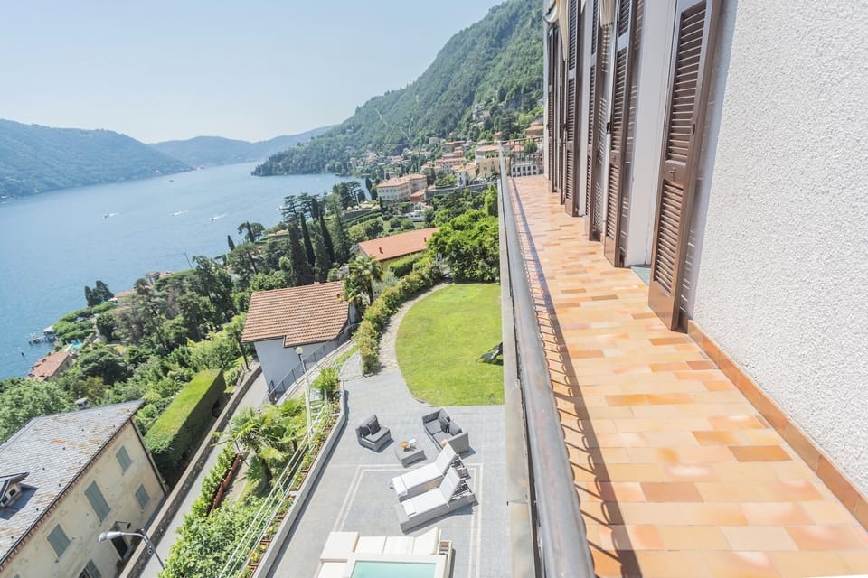 Villa (Multiple Bedrooms) | Lake view