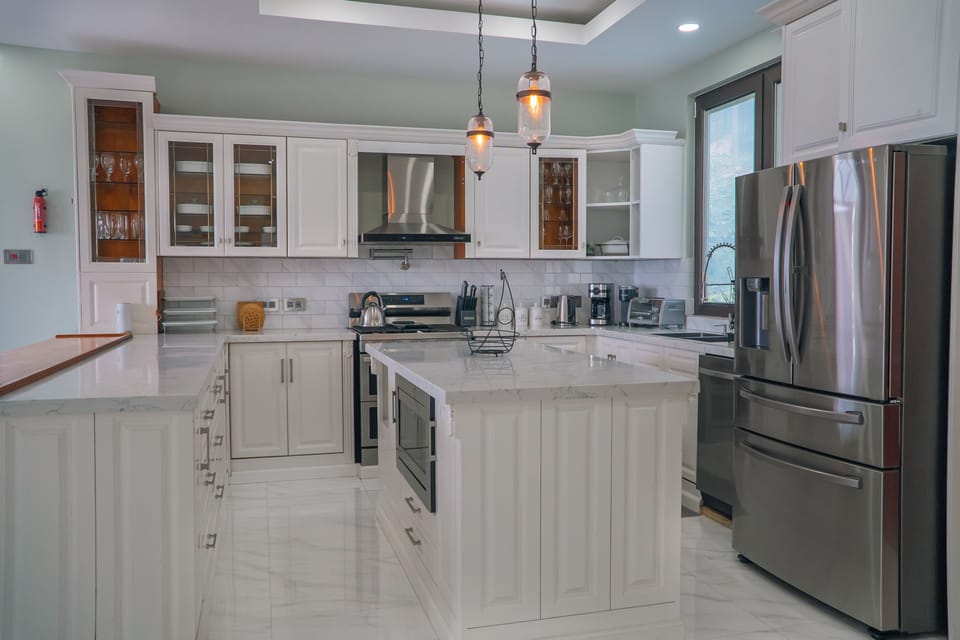 Luxury Villa, Ocean View | Private kitchen