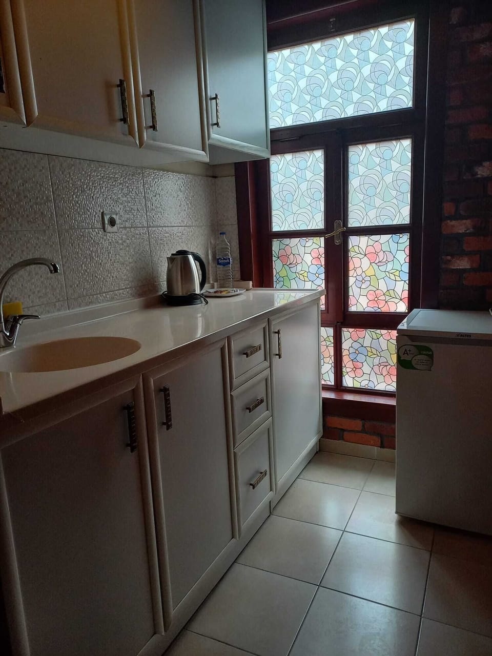 Family Suite, 2 Bedrooms, City View | Private kitchenette | Electric kettle