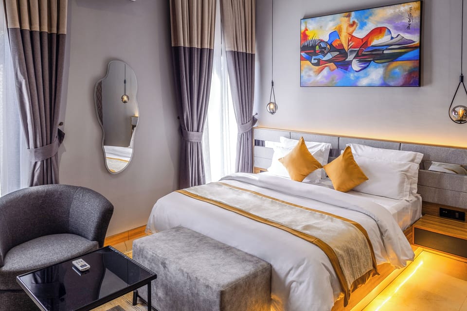 Deluxe Room | Desk, laptop workspace, free WiFi