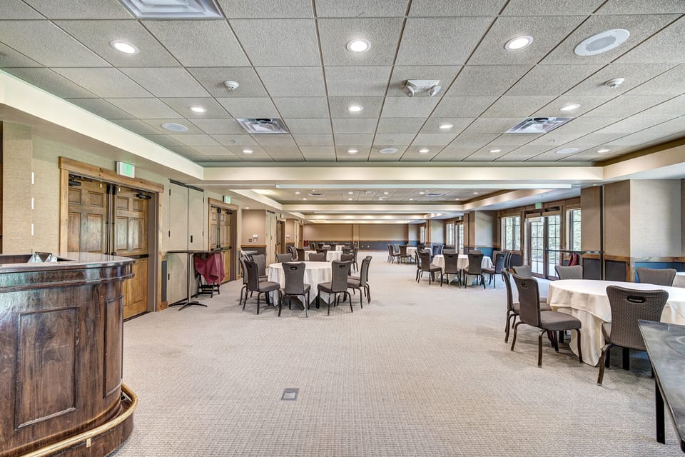 Condo, 1 Bedroom | Dining