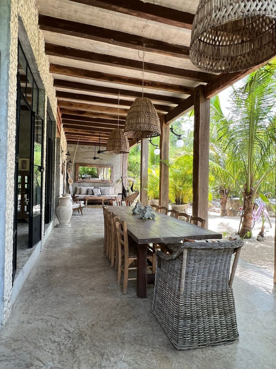 Outdoor dining
