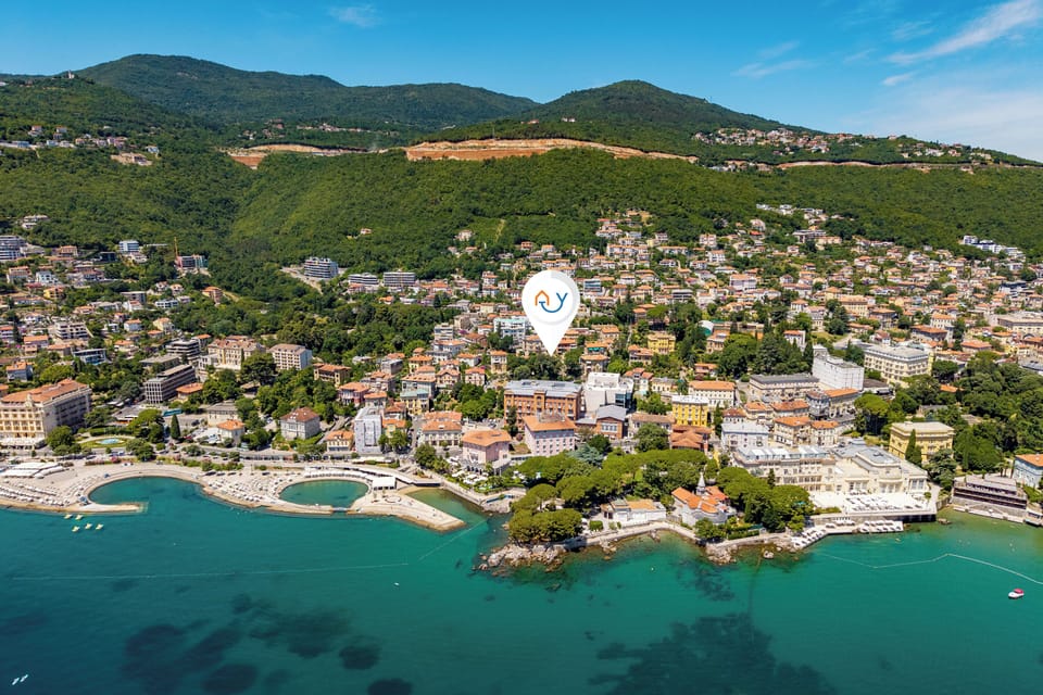 Sea and City Retreat Opatija Apartment in Opatija