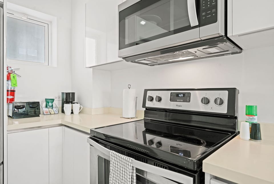 Fully equipped kitchen