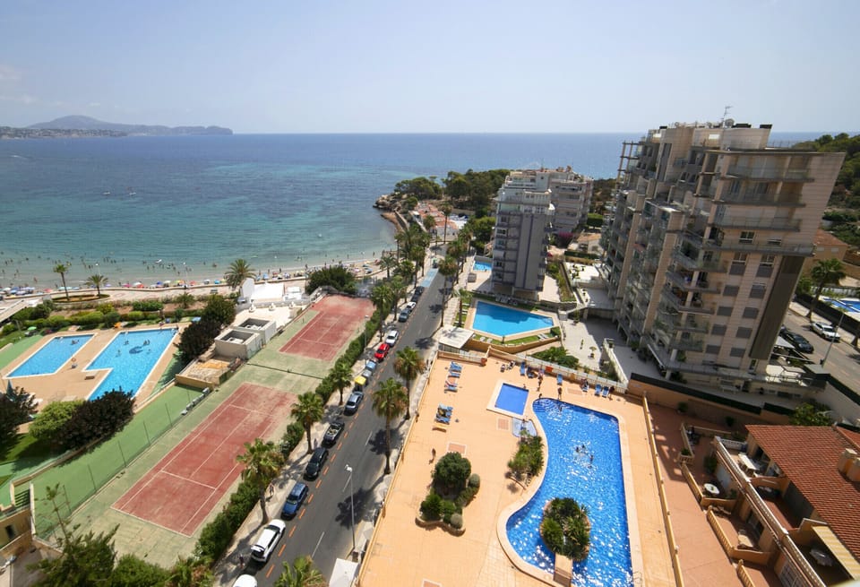 View of the pool from Mar II in Calpe near La Fossa beach