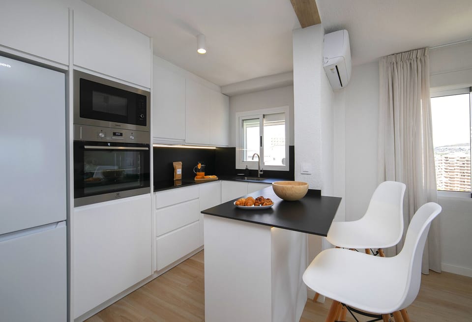 Kitchen in Mar II building in Calpe near La Fossa beach