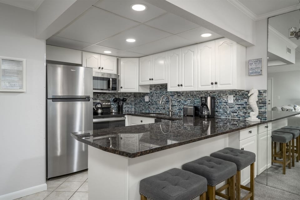 Fully equipped kitchen