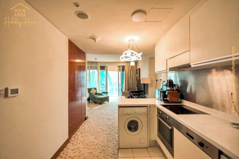 Premium Studio Suite, Balcony, City View | Blackout drapes, soundproofing, iron/ironing board, free WiFi