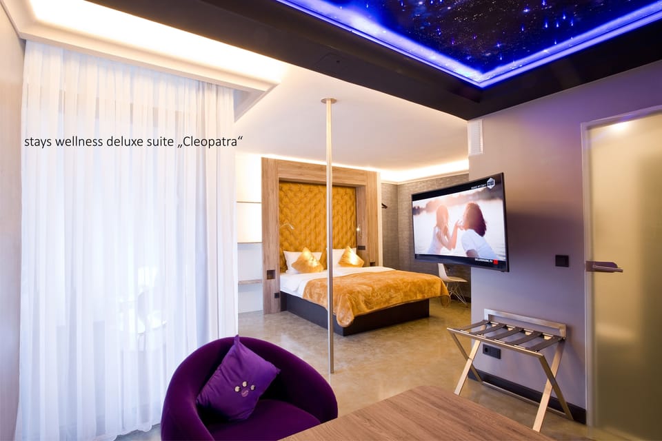 Premium bedding, individually decorated, individually furnished, desk