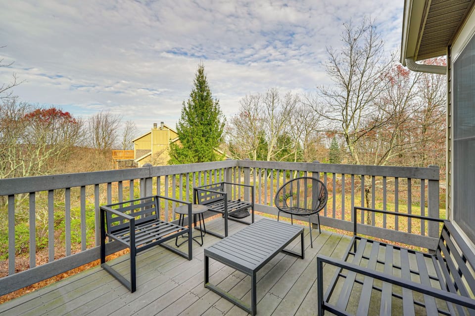 Private Deck | 2-Story Home | Propane Grill