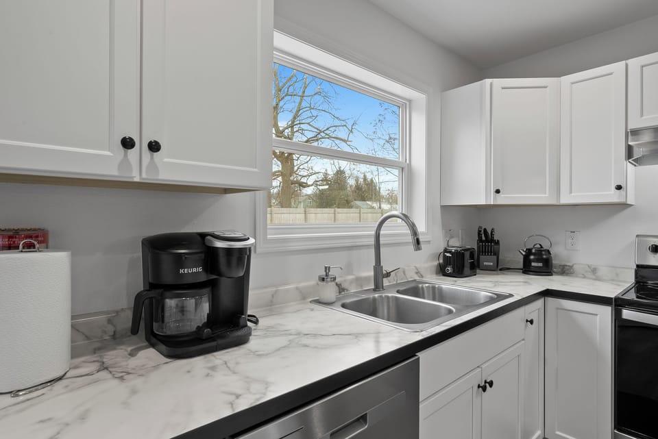 Drip coffee maker