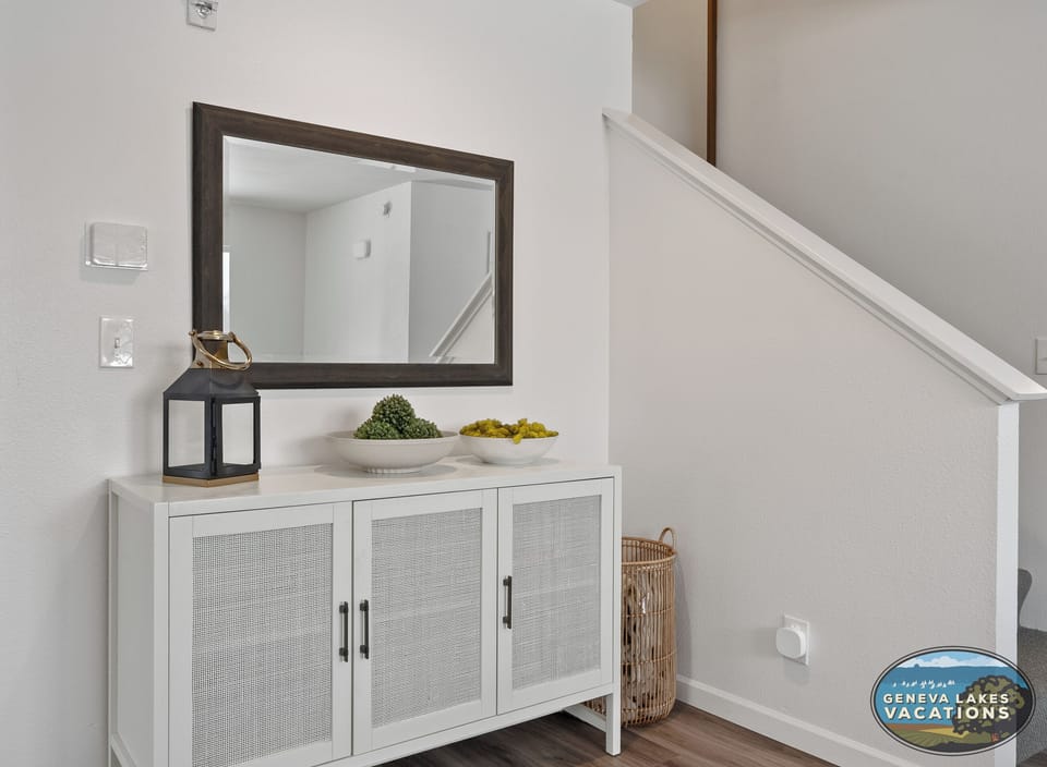 Beautifully decorated throughout all 3 units