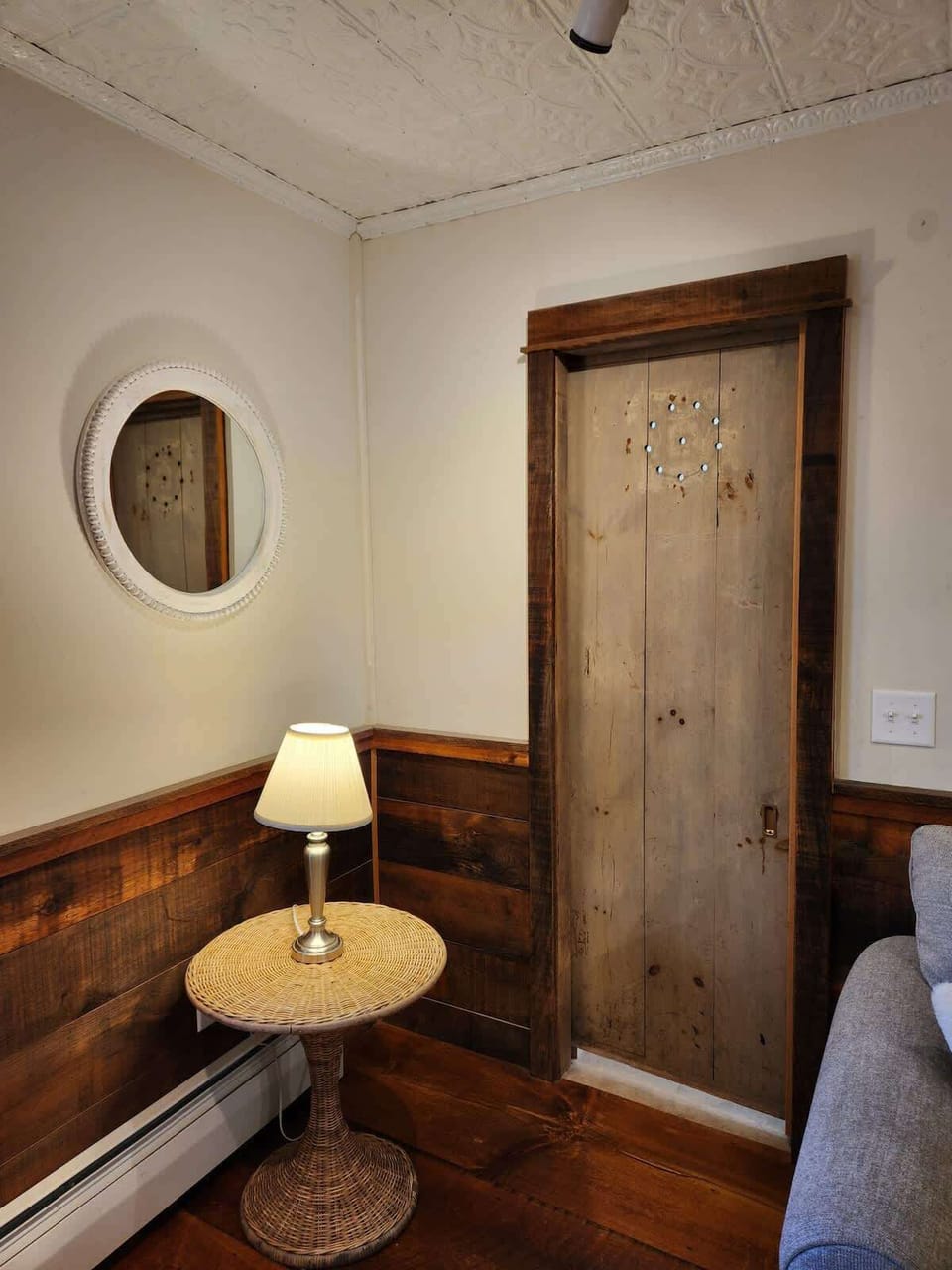 Bath adjacent to Queen Bedroom