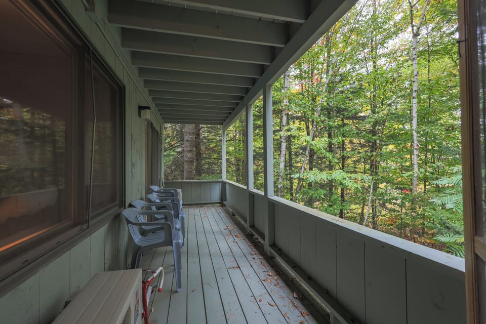 Deck off living are to master