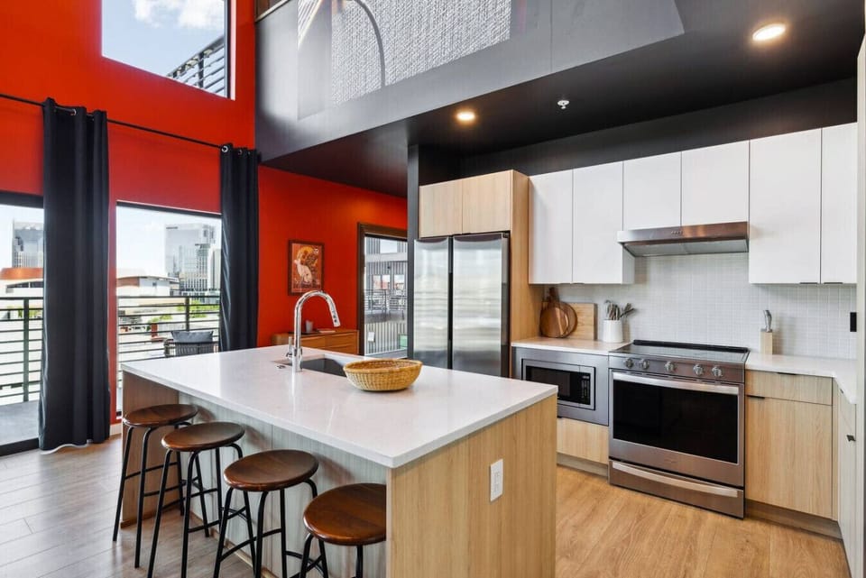 Fully equipped kitchen with 4 person seating, Keurig coffee maker with coffee provided, and everything you`d need to make a home cooked meal