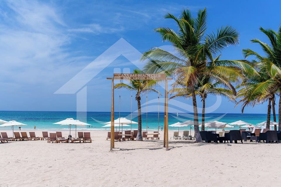 Single Loft Best Pool Views! Cana Rock Star G-205 (1803)