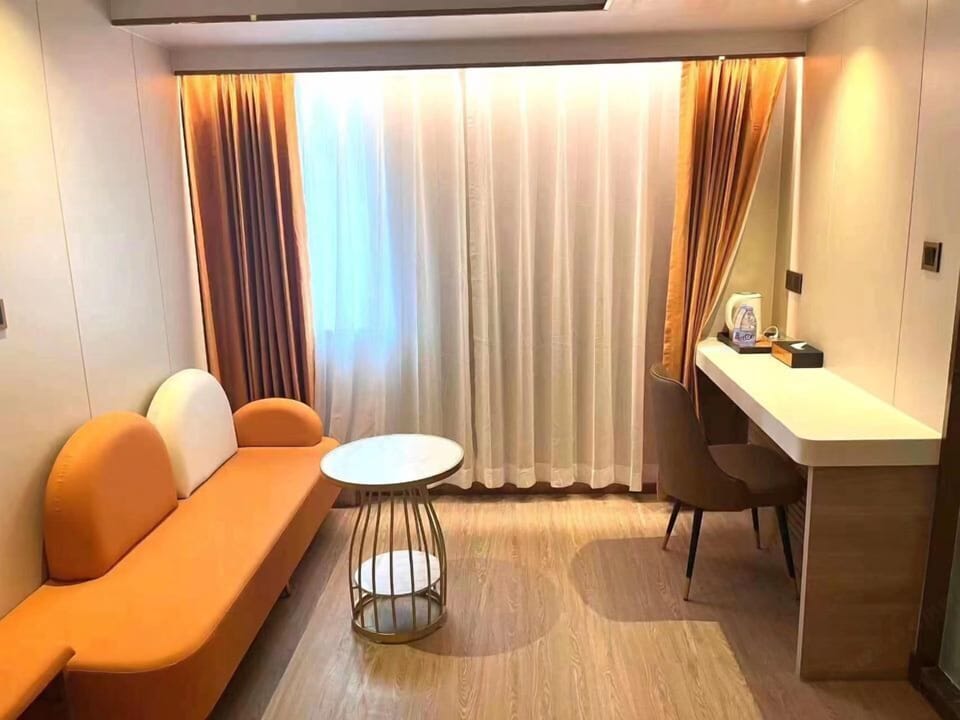 Superior Double Room, 1 King Bed, City View | Premium bedding, minibar (free items), WiFi (free)