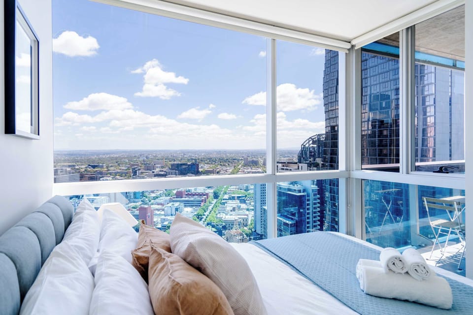 Wake up to the city view 